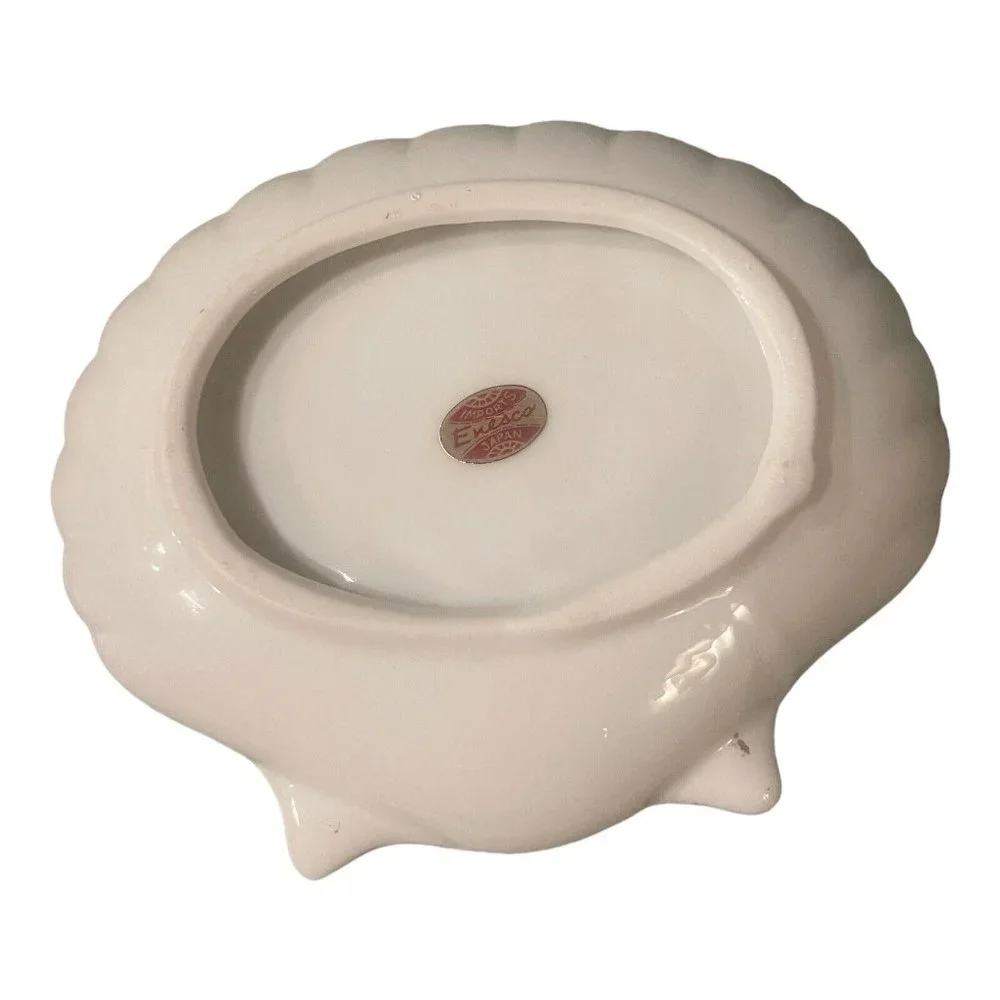Enesco clam shell